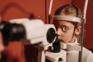 צילינדר בעין אצל ילדים - באיזה גיל אפשר להתחיל לטפל בו?